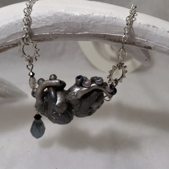 HANDMADE Siamese robot anatomical hearts necklace silver - Picture 2 of 11